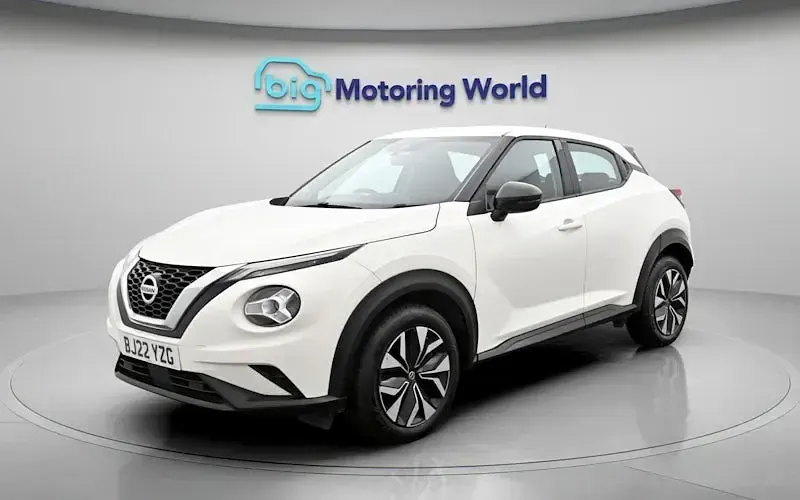 Usado Nissan Juke Acenta 114 CV (83 kW) 2022 Blanco SUV