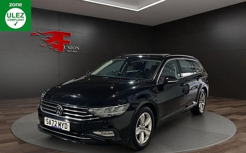 Used VW Passat SE 150 HP (110 kW) 2022 Black Estate