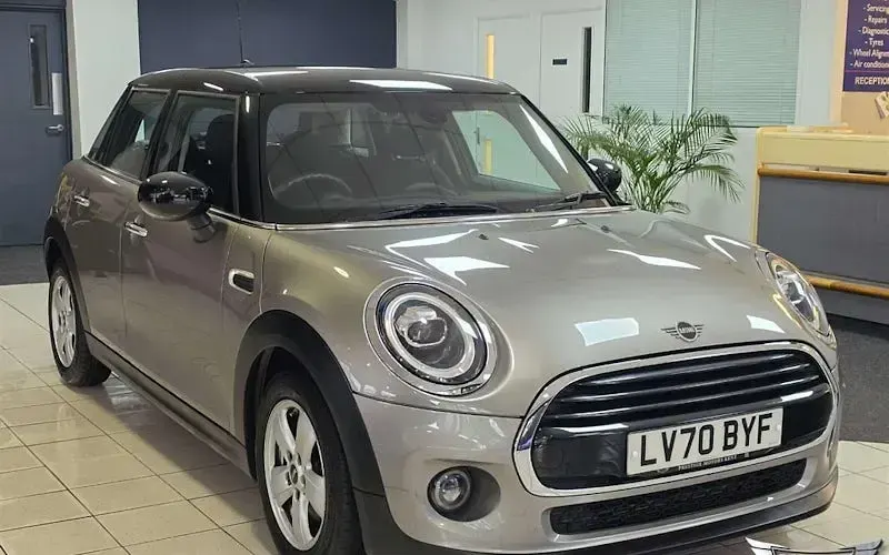 Used Mini Cooper Classic 136 HP (100 kW) 2020 Hatchback