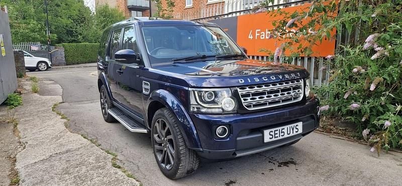 Blue Used 2015 Land Rover Discovery 4 HSE SUV | £13,995 (Good price) - Image 1/4