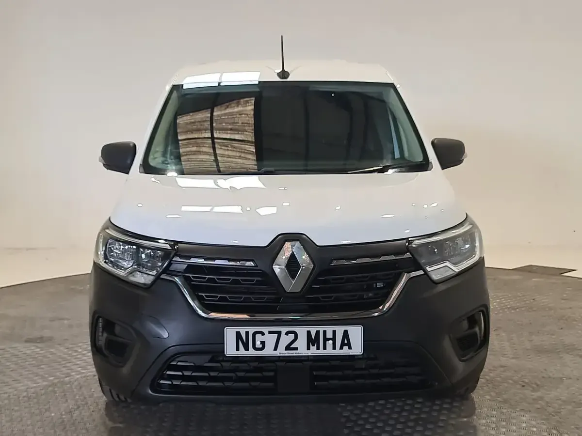 Used Renault Kangoo 95 HP (69 kW) 2023 White MPV