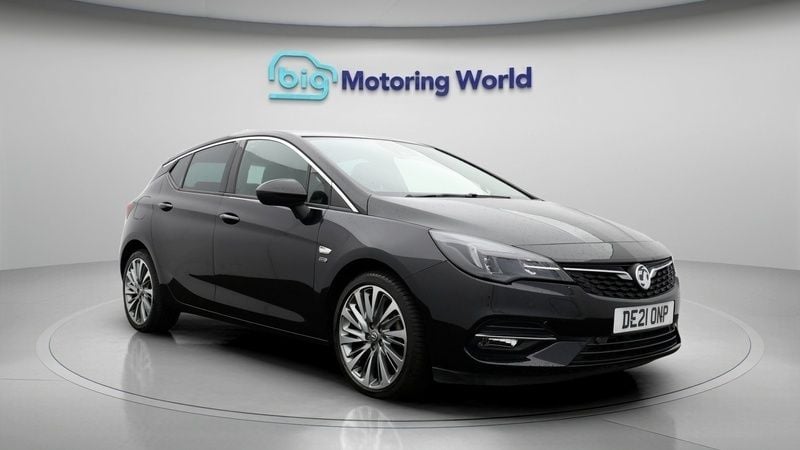 Black Used 2021 Vauxhall Astra Edition Hatchback | £12,000 (Fair price) - Image 1/4