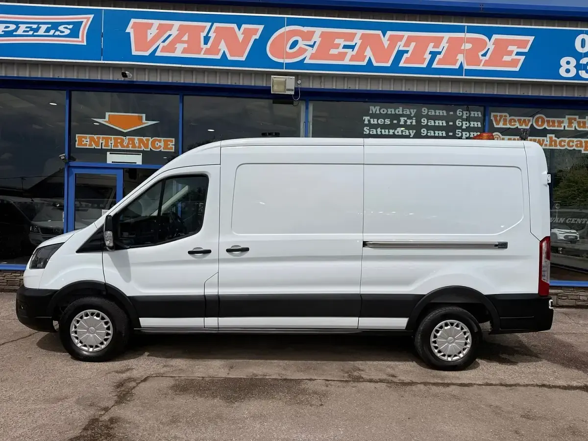 Used Ford Transit 130 HP (95 kW) 2023 White Van
