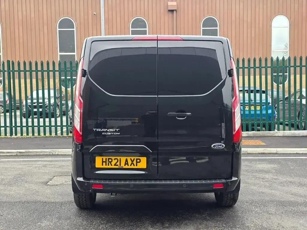 Używany Ford Transit Custom Limited 130 KM (95 kW) 2021 Czarny Van