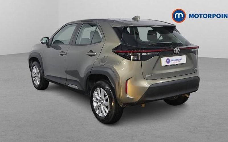 Used Toyota Yaris Hybrid 116 HP (85 kW) 2024 Bronze Estate