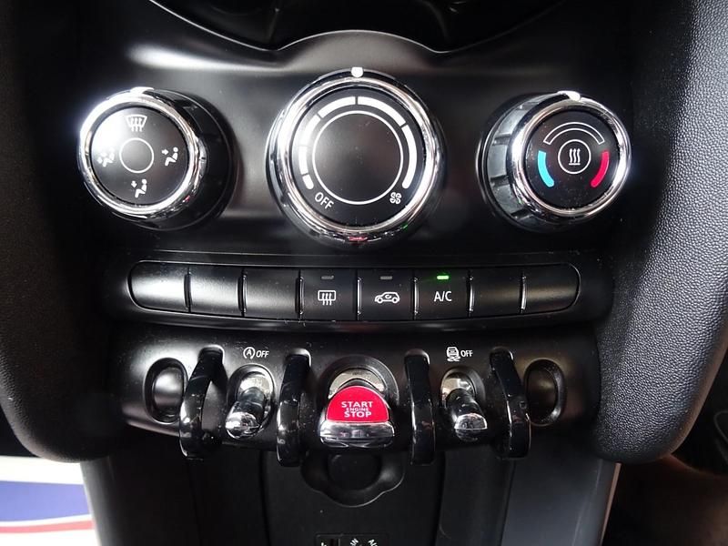 Used Mini Cooper Hatch 2016 Red Hatchback