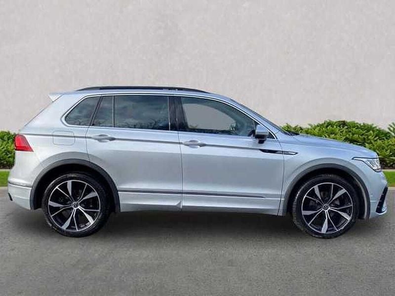 Used VW Tiguan R-line 150 HP (110 kW) 2023 Silver SUV