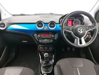 Image 3/4