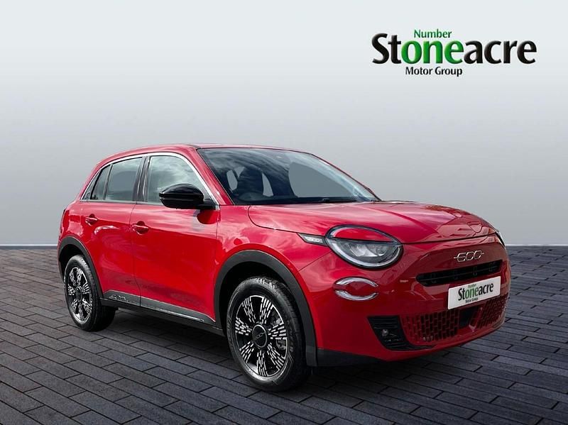 New Fiat 600E Red 113 kW (154 HP) 2025 Red Hatchback