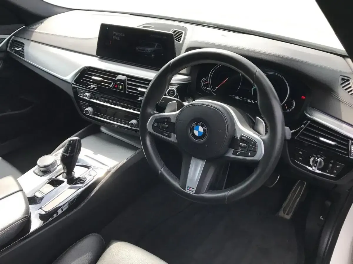 Used BMW 520 M Sport 187 HP (137 kW) 2019 White Sedan