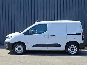 Used Citroën Berlingo 100 HP (73 kW) 2024 White MPV