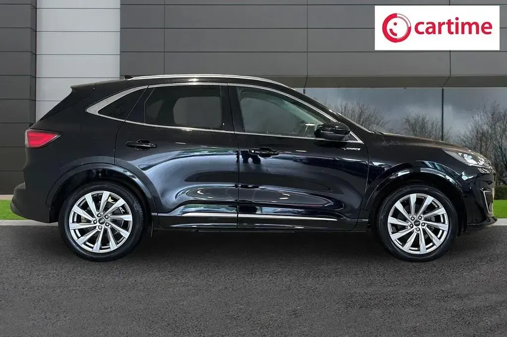Used Ford Kuga Vignale 225 HP (165 kW) 2023 Black SUV