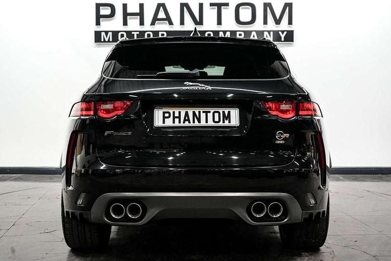 Used Jaguar F-Pace SVR 550 HP (404 kW) 2019 Black SUV