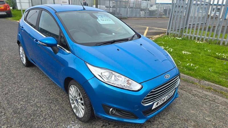 Used Ford Fiesta Titanium X 95 HP (69 kW) 2014 Blue Hatchback