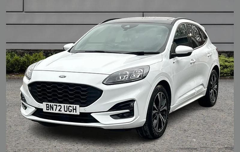 Used Ford Kuga ST-Line X 187 HP (137 kW) 2022 White SUV