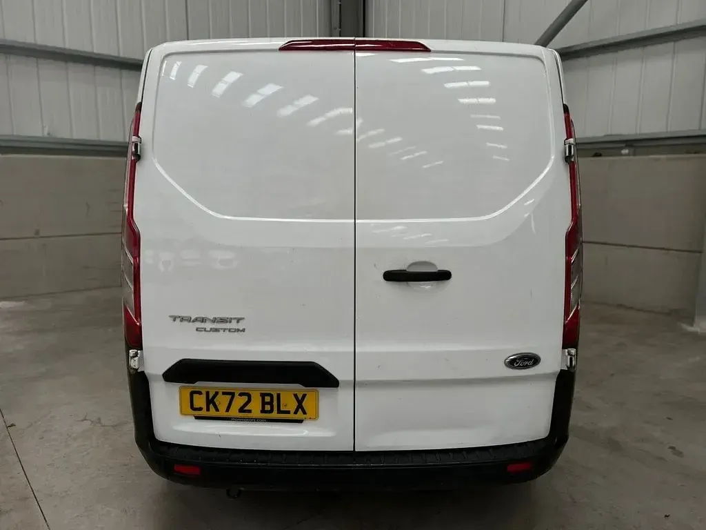 Used Ford Transit Custom 130 HP (95 kW) 2022 White Van