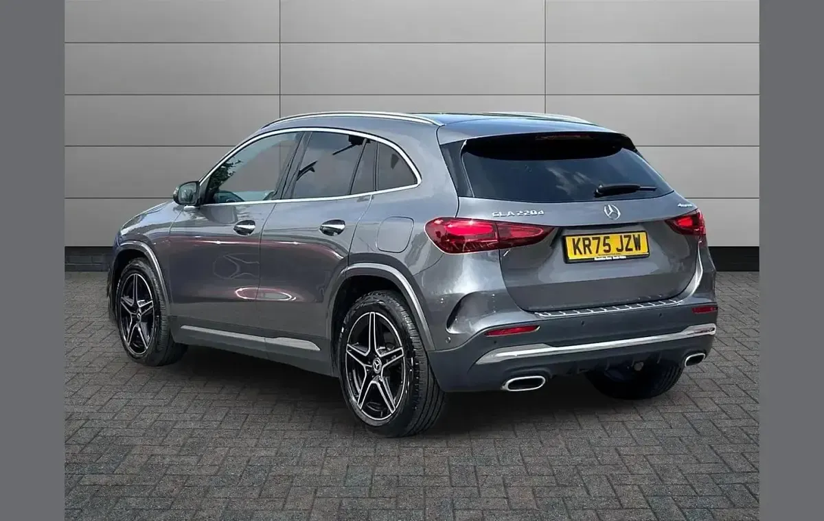 Used Mercedes GLA220 Executive 190 HP (139 kW) 2025 Grey SUV