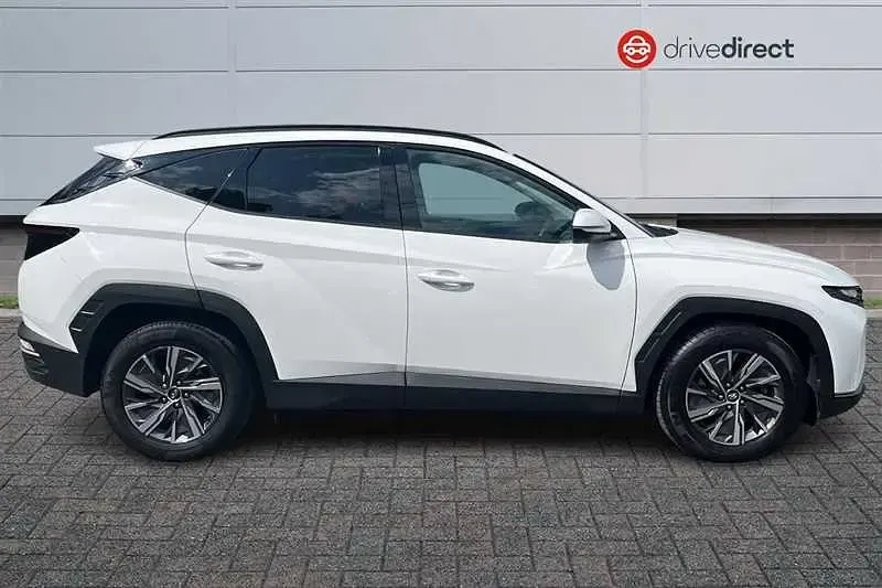 Used Hyundai Tucson SE 150 HP (110 kW) 2023 White SUV