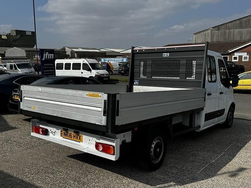 Second-hand Vauxhall Movano 2016 Alb Monovolum