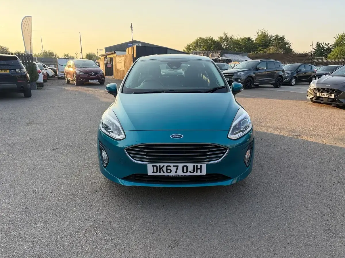 Used Ford Fiesta Zetec 2017 Blue Hatchback