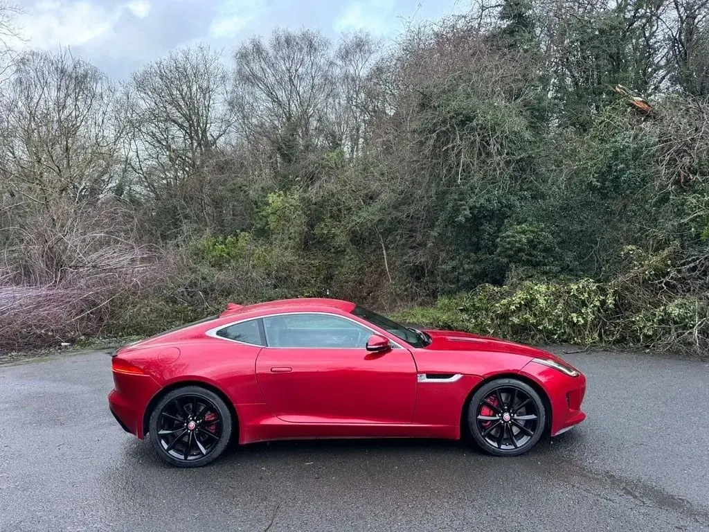 Usado Jaguar F-Type S 380 HP (279 kW) 2017 Vermelho Coupé