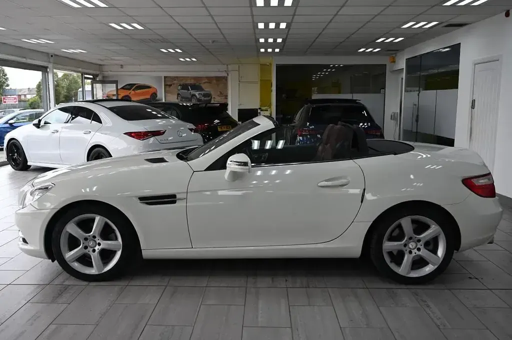 Used Mercedes SLK200 2013 White Cabriolet