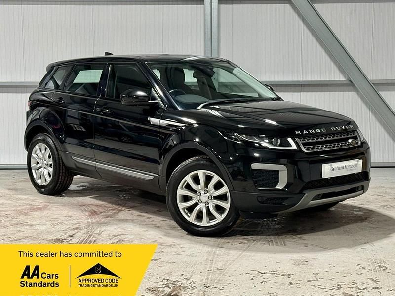 Black Used 2017 Land Rover Range Rover evoque SE Estate | £10,995 (Good price) - Image 1/4