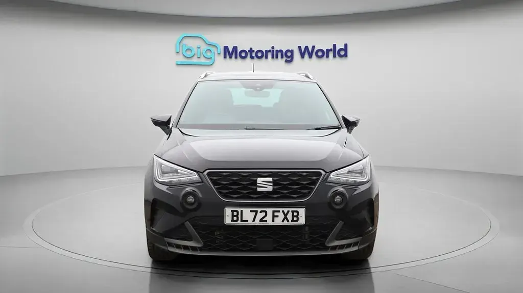 Usado Seat Arona FR Sport 110 CV (80 kW) 2023 Negro SUV