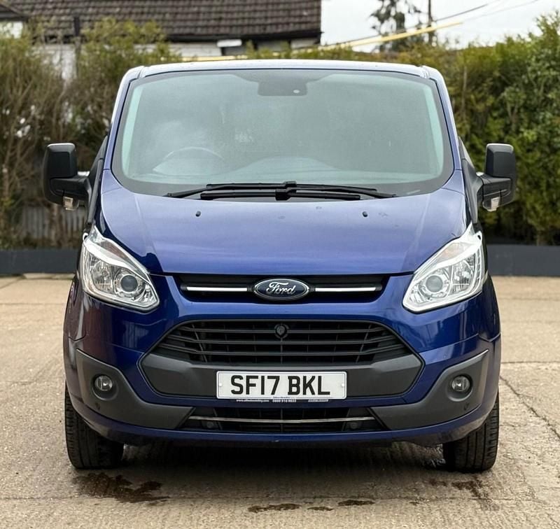 Used Ford Tourneo Custom Zetec 2017 Blue Van