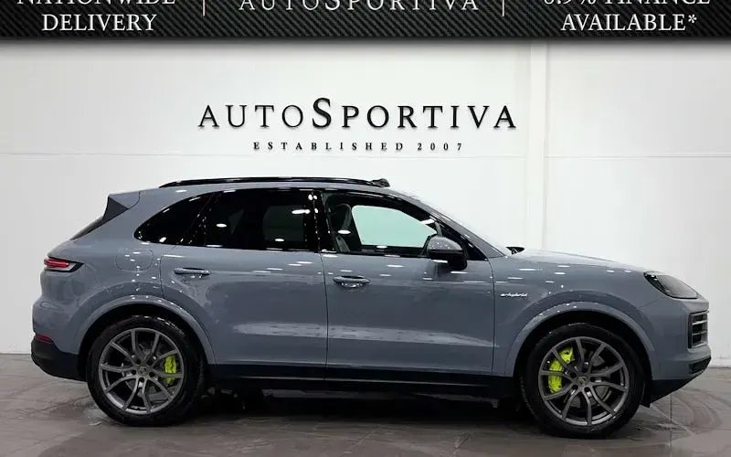 Usado Porsche Cayenne 470 HP (345 kW) 2025 SUV