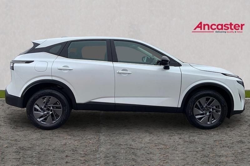 New Nissan Qashqai Acenta Premium 2025 Pearl  white SUV