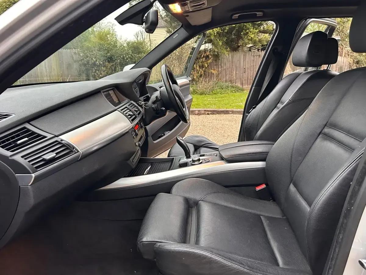 Used BMW X5 Impressive 2008 Silver SUV