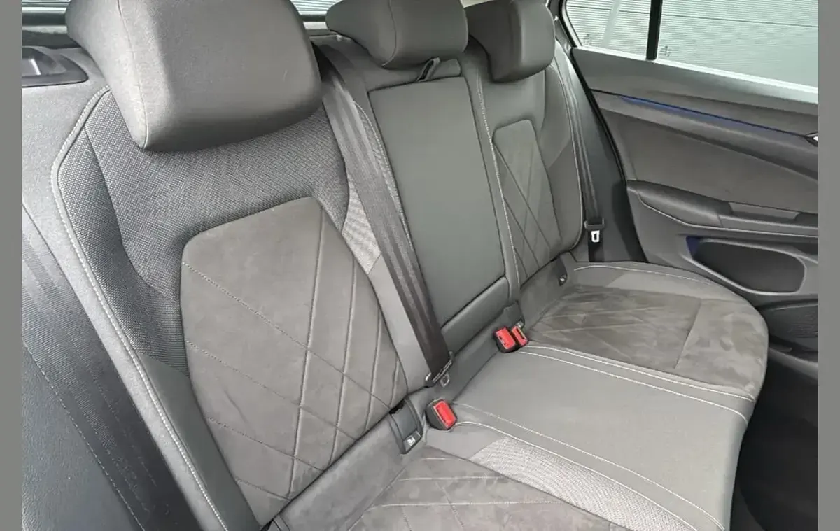 Used VW Golf VIII Edition 128 HP (94 kW) 2023 Grey Hatchback
