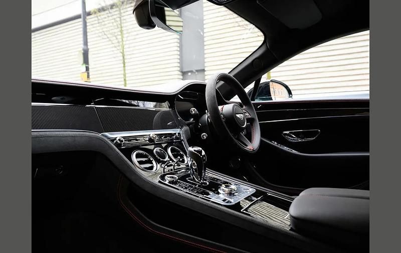 Used Bentley Continental GT 650 HP (478 kW) 2023 Green Coupe