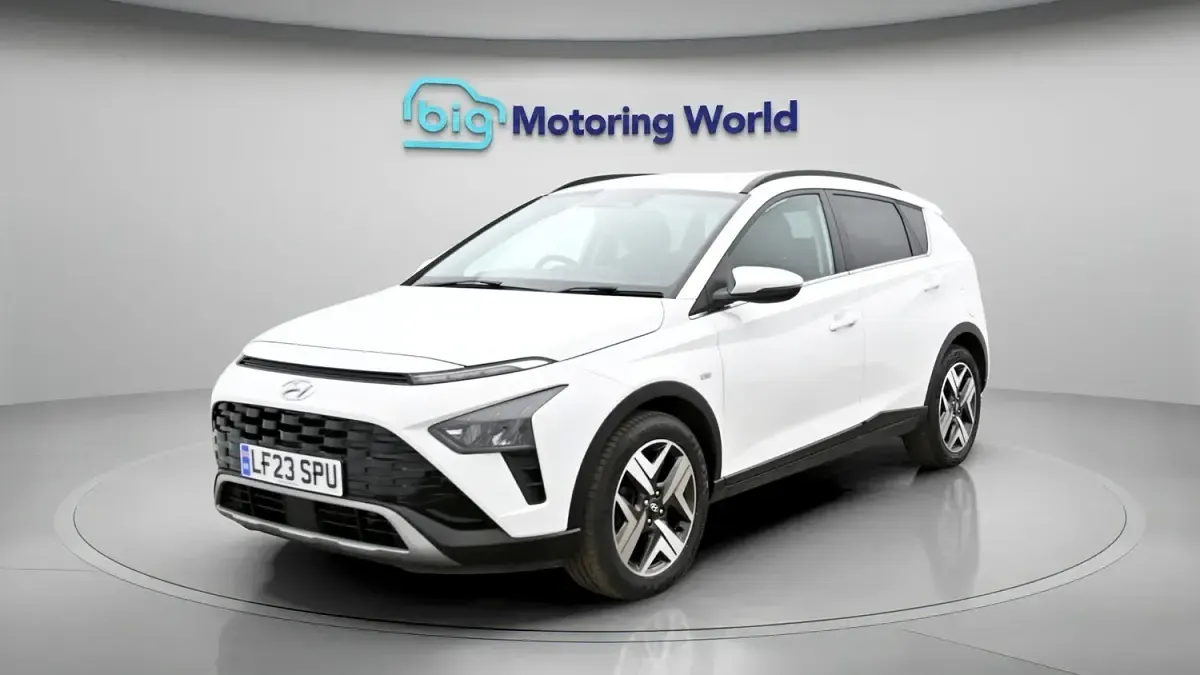 Used Hyundai Bayon Premium 101 HP (74 kW) 2023 White SUV