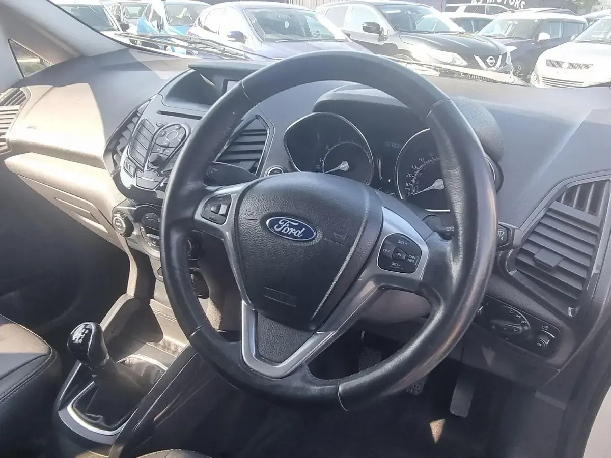 Used Ford Ecosport Titanium 125 HP (91 kW) 2015 White SUV