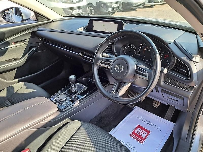 Usado Mazda CX-30 122 HP (89 kW) 2022 Prateado SUV