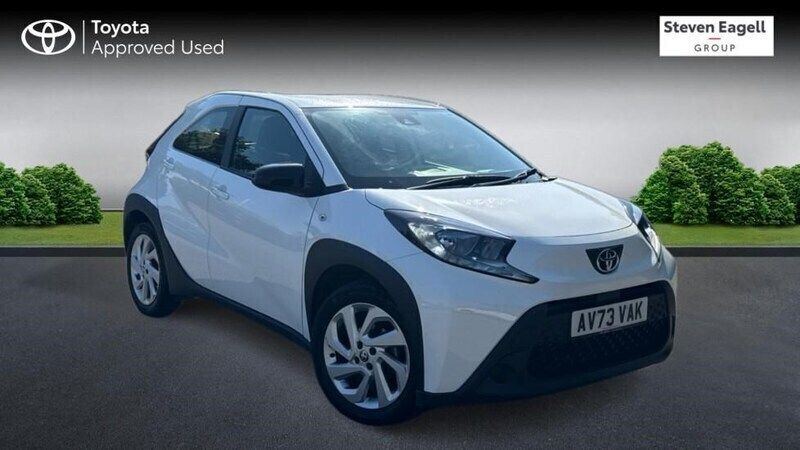 White Used 2023 Toyota Aygo PURE Hatchback | £12,262 (Fair price) - Image 1/4