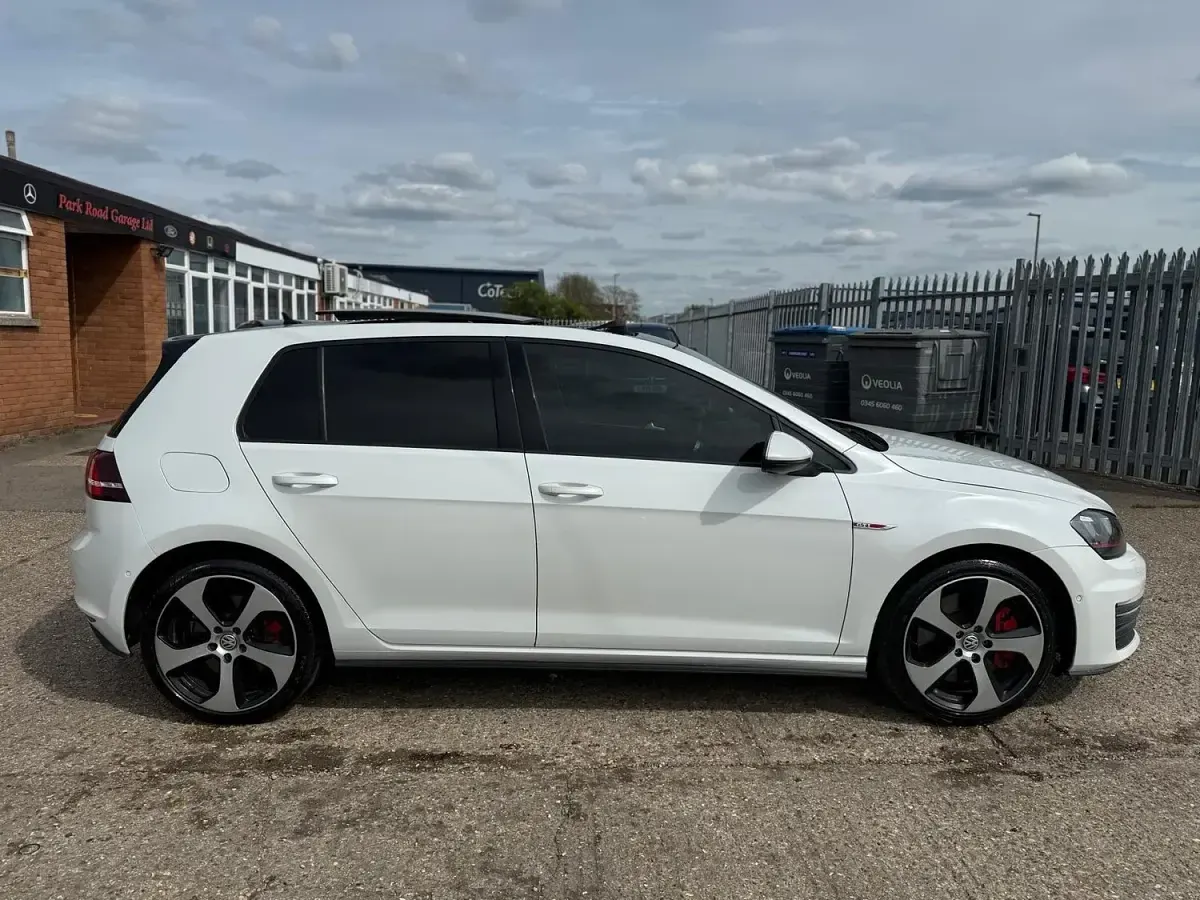 Used VW Golf VII GTI 2015 White Hatchback
