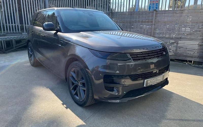 Usado Land Rover Range Rover Sport SE Dynamic 300 HP (220 kW) 2025 SUV