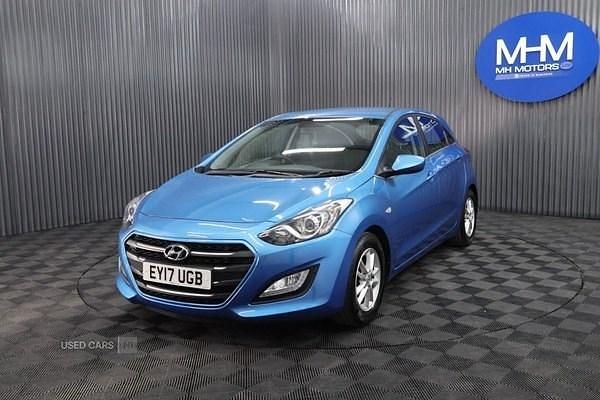 Begagnad Hyundai i30 SE 2017 Blå Halvkombi