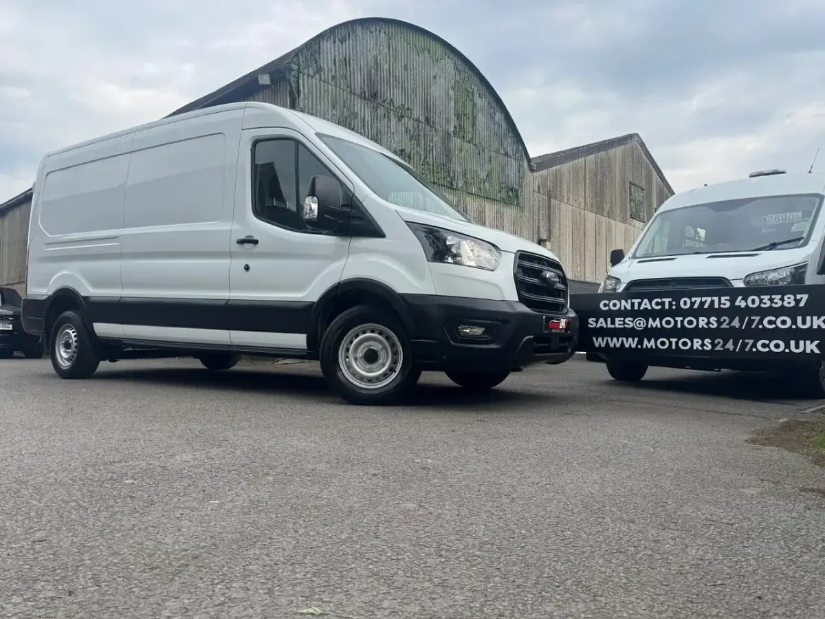 Used Ford Transit 130 HP (95 kW) 2021 White Van