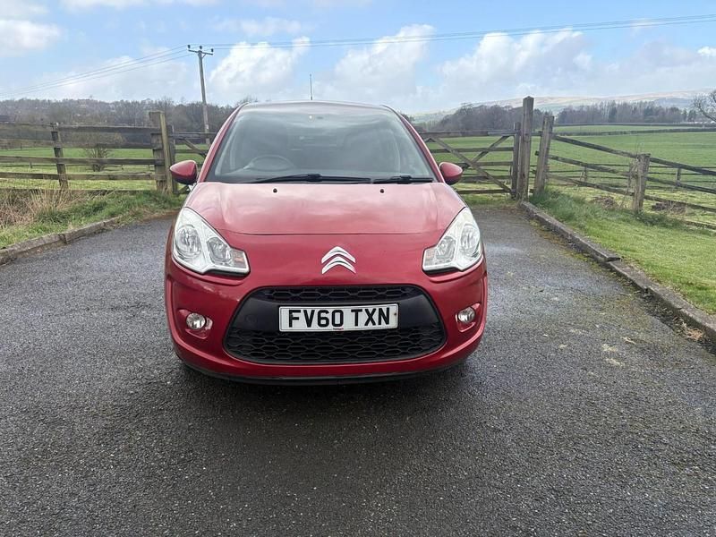 Usado Citroën C3 VTR Sport 68 CV (50 kW) 2010 Rojo Utilitario