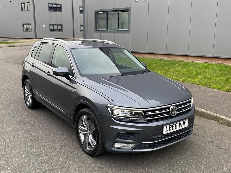Used VW Tiguan SEL 180 HP (132 kW) 2017 Grey SUV