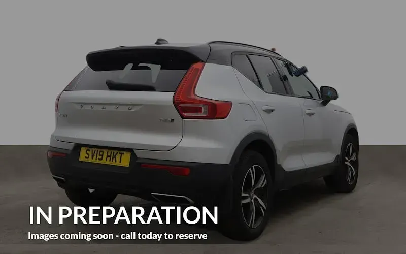 Used Volvo XC40 R-Design 190 HP (139 kW) 2020 SUV