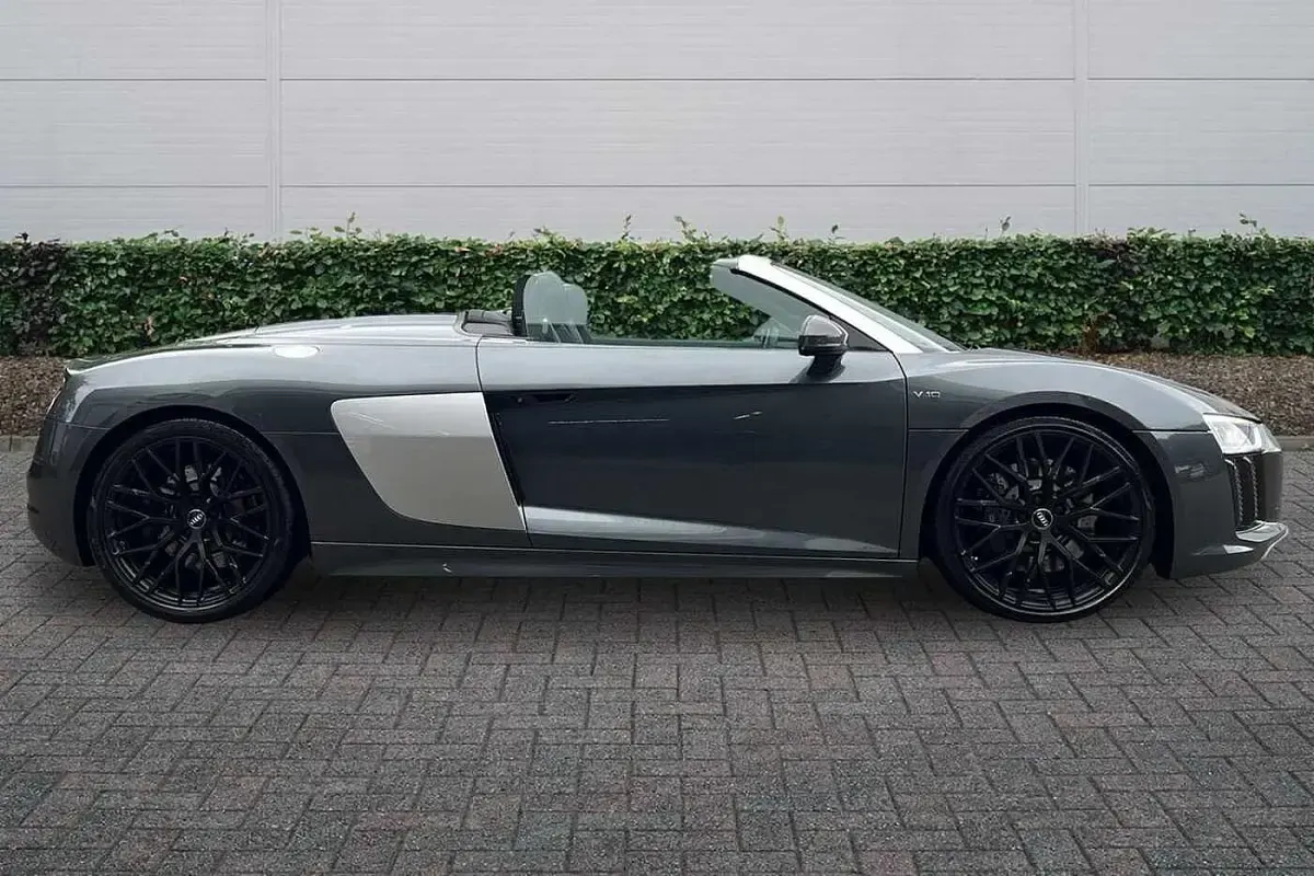 Used Audi R8 Coupé Design 532 HP (391 kW) 2019 Grey Coupe