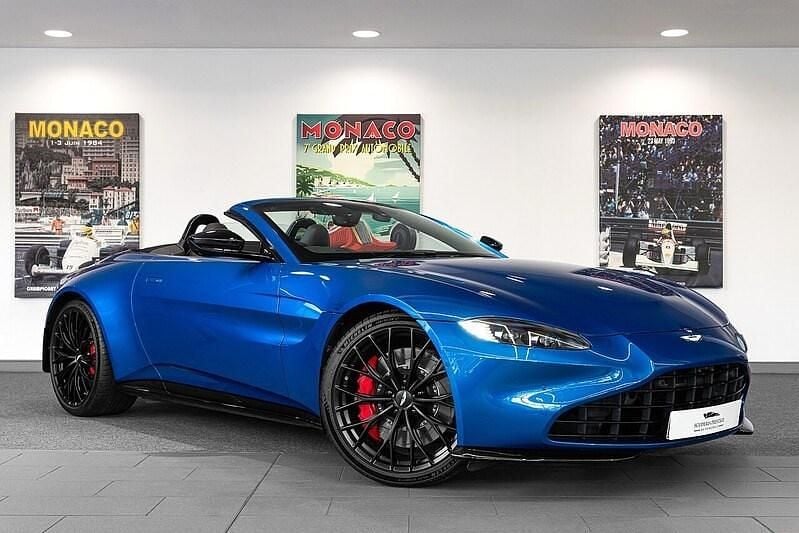 Ming blue Used 2022 Aston Martin V8 Vantage Cabriolet | £88,500 (Good price) - Image 1/4