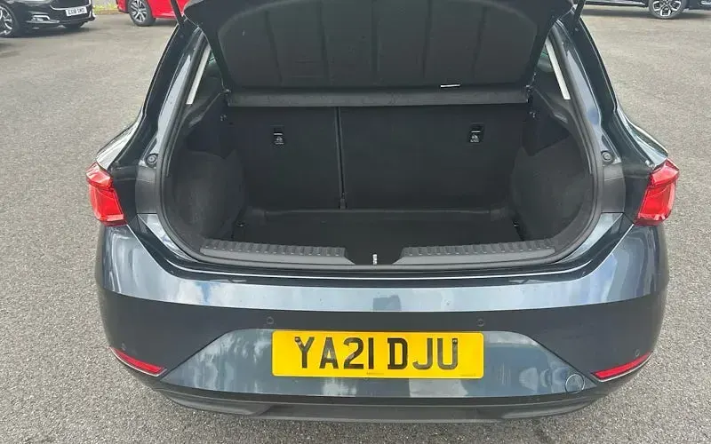 Used Seat Leon SE Dynamic 110 HP (80 kW) 2023 Hatchback