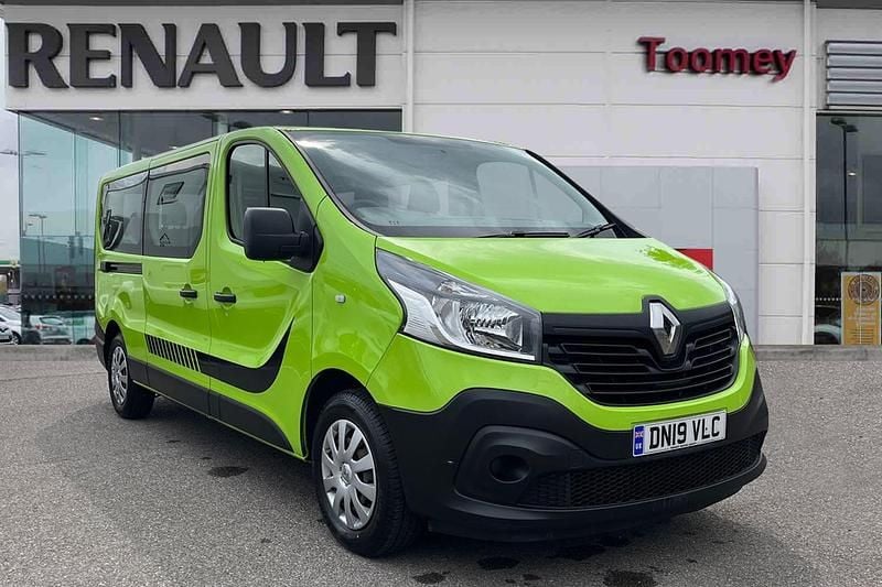 Green Used 2019 Renault Trafic Business Van | £12,995 (Expensive) - Image 1/1