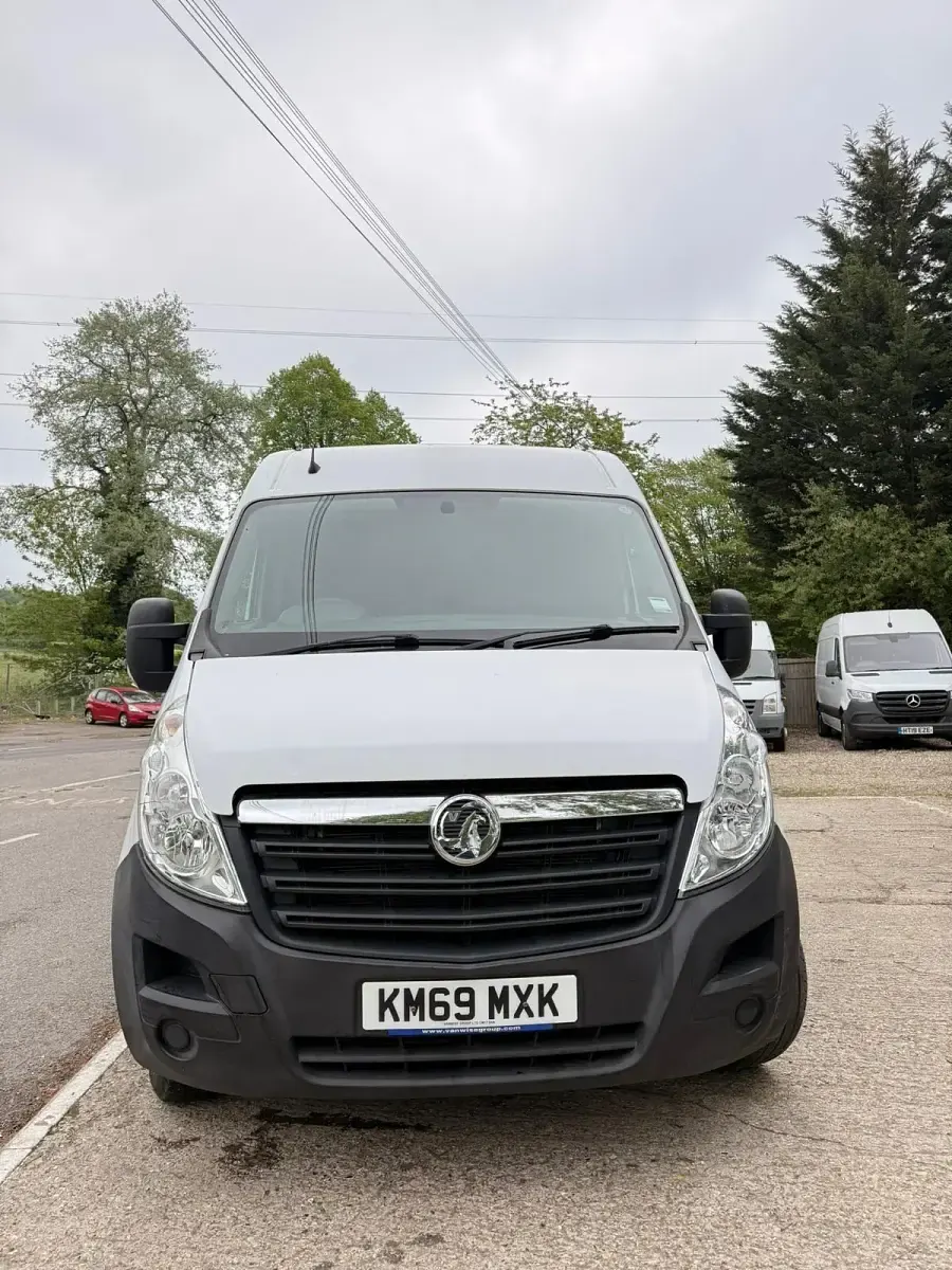 Used Vauxhall Movano 2019 White MPV